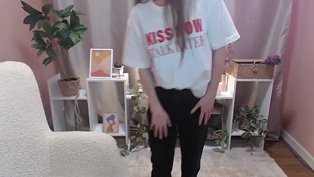 MistyBree online show from 03.12.26