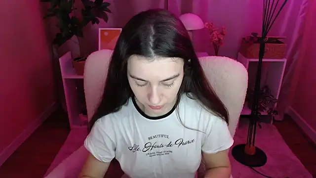 MistyBree online show from 04.15.26