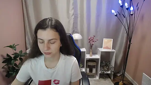 MistyBree online show from 06.04.26