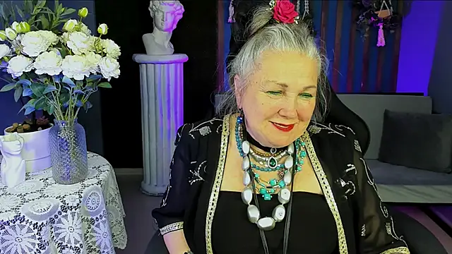 LilaMaharani online show from 04.26.26