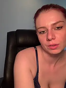 Snapshot of VelvetChloe chatting on 05.19.26 VelvetChloe online show from 05.19.26