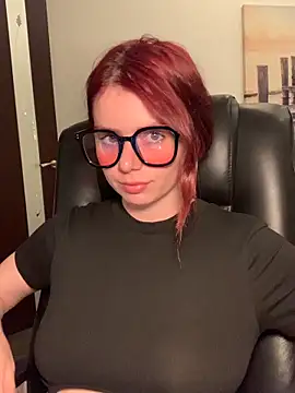 Snapshot of VelvetChloe chatting on 06.20.26 VelvetChloe online show from 06.20.26