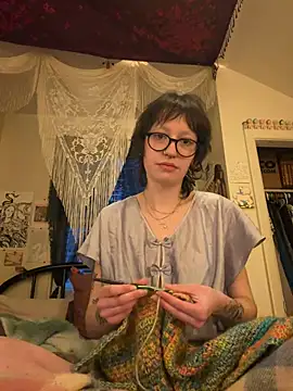 Anniething online show from 03.05.26