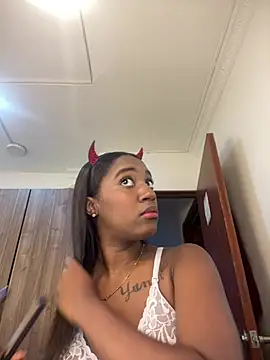 Emi rousse online show from 04.02.26