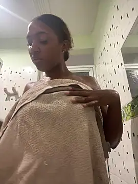 Emi rousse online show from 04.21.26