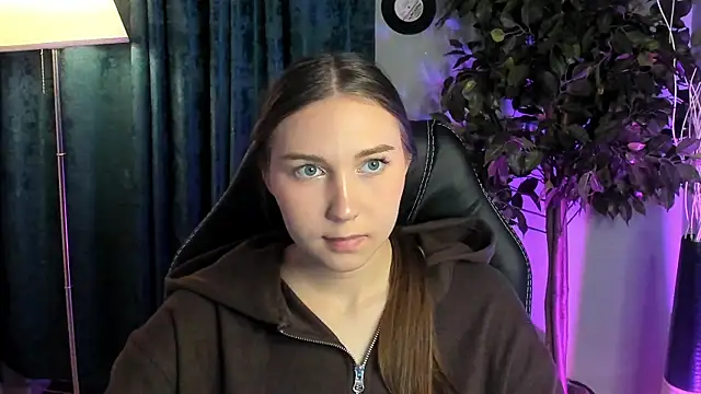 OliviaLang online show from 03.19.26