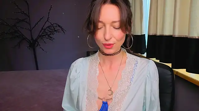 Snapshot of Kate_Millersi chatting on 06.25.26 Kate Millersi online show from 06.25.26