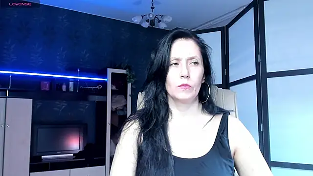Snapshot of Lucky_Milf chatting on 07.06.26 Lucky Milf online show from 07.06.26