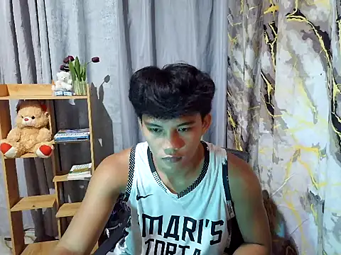 Snapshot of marksurelyhard chatting on 07.07.26 marksurelyhard online show from 07.07.26