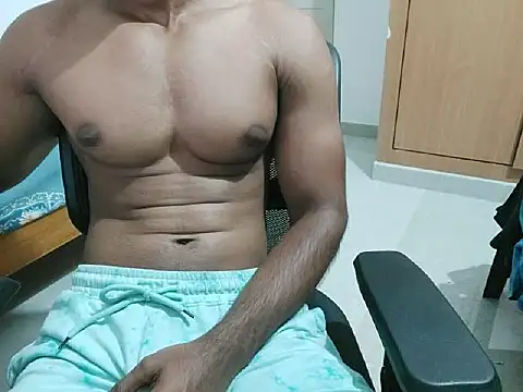Snapshot of kratosTheHunk chatting on 07.05.26 kratosTheHunk online show from 07.05.26