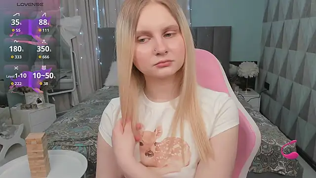 Emma Catchel online show from 03.06.26