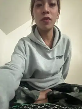 vanessamarieee online show from 03.17.26