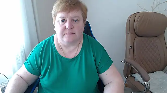 Free Butterfly7 online show from 04.13.26