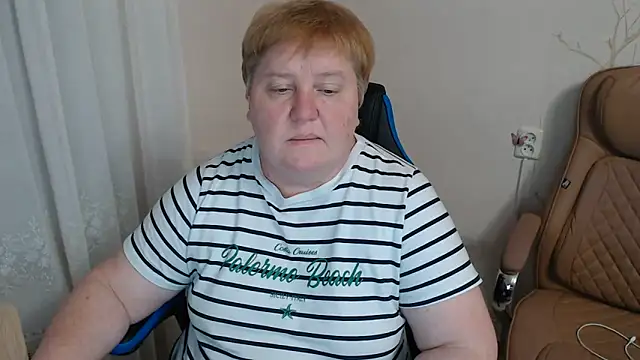 Free Butterfly7 online show from 06.08.26