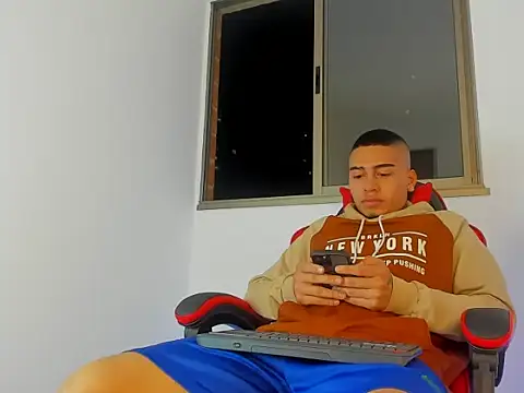 Snapshot of Mnell28 chatting on 03.02.26 Mnell28 online show from 03.02.26