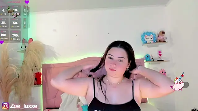 Zoe Luxxe  online show from 04.18.26