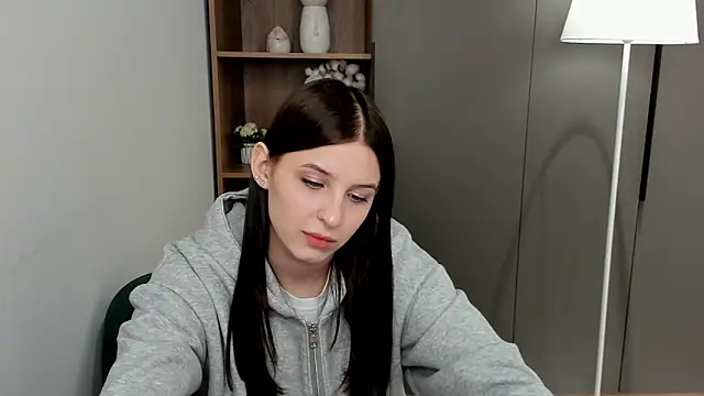 Snapshot of KerstinMaynor chatting on 03.04.26 KerstinMaynor online show from 03.04.26