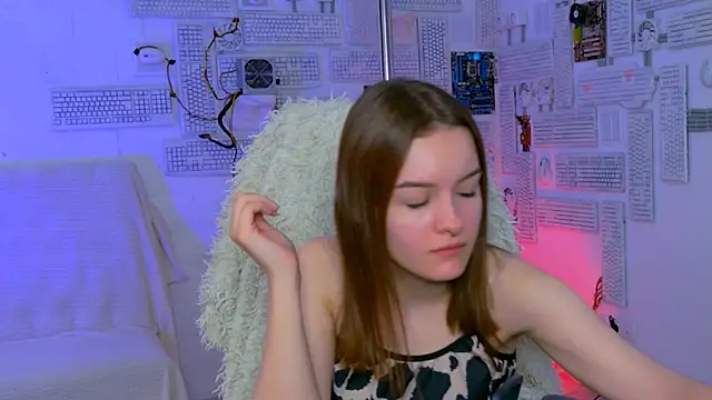 Snapshot of KellieBanshe chatting on 06.25.26 KellieBanshe online show from 06.25.26