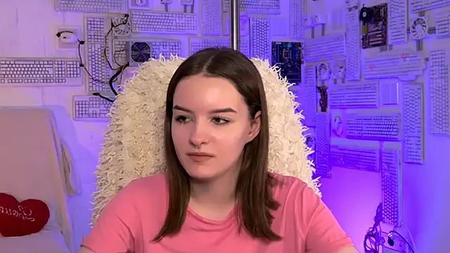 Snapshot of KellieBanshe chatting on 07.23.26 KellieBanshe online show from 07.23.26