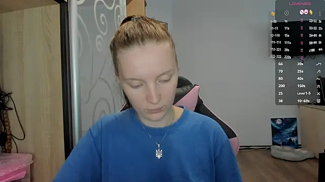 Mary Blu online show from 09.27.25