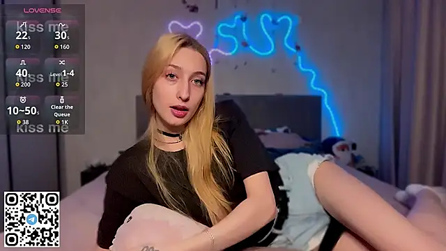 Snapshot of Emma_Willson chatting on 07.01.26 Emma Willson online show from 07.01.26