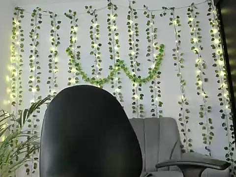 yoursweetsin16 online show from 03.06.26