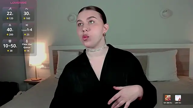 HermioneMoon online show from 04.03.26