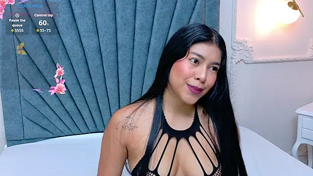 Leandra-Johnson online show from 06.15.26