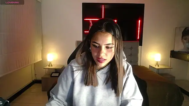 Snapshot of _chloe_1 chatting on 03.04.26 chloe 1 online show from 03.04.26