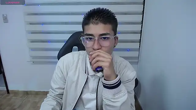  chloe 1 online show from 04.15.26