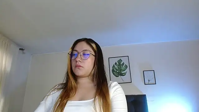 Snapshot of samanthachop chatting on 06.17.26 samanthachop online show from 06.17.26