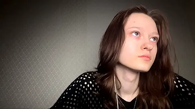 Snapshot of HousedMud chatting on 03.03.26 HousedMud online show from 03.03.26