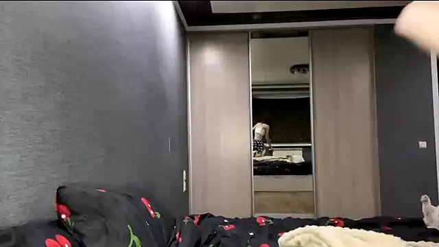 HousedMud online show from 04.09.26