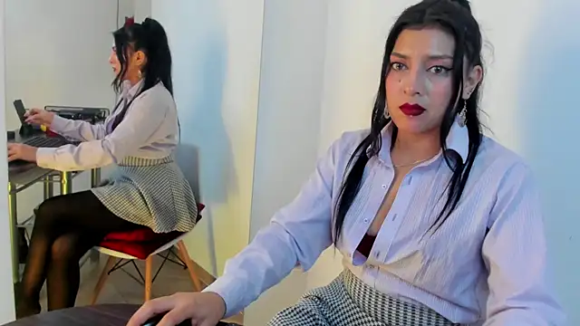 jaade doll online show from 04.18.26