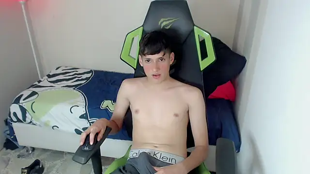 Snapshot of Pablito_junior chatting on 03.04.26 Pablito junior online show from 03.04.26