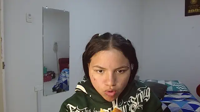 Snapshot of kimmyfuckass chatting on 06.30.26 kimmyfuckass online show from 06.30.26