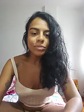 Snapshot of daniellels91 chatting on 06.25.26 daniellels91 online show from 06.25.26