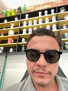 Snapshot of Arthurtatoo28 chatting on 03.03.26 Arthurtatoo28 online show from 03.03.26