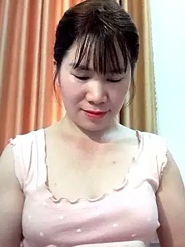 Snapshot of Bondgirl_9 chatting on 05.16.26 Bondgirl 9 online show from 05.16.26