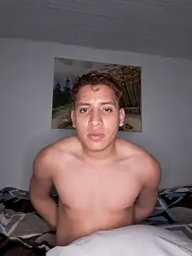 Snapshot of franhot25 chatting on 03.16.26 franhot25 online show from 03.16.26