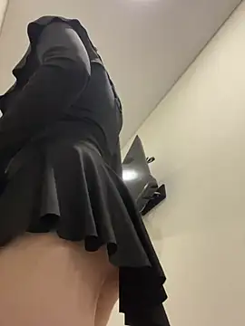 pinkpeachx online show from 04.16.26