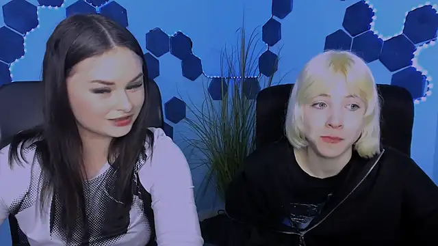 miss courtney  online show from 04.20.26