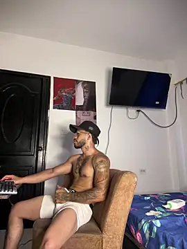 Kenny romano online show from 04.01.26