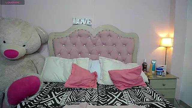 skinny hailey online show from 03.26.26