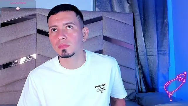 AxelNoiir  online show from 03.04.26