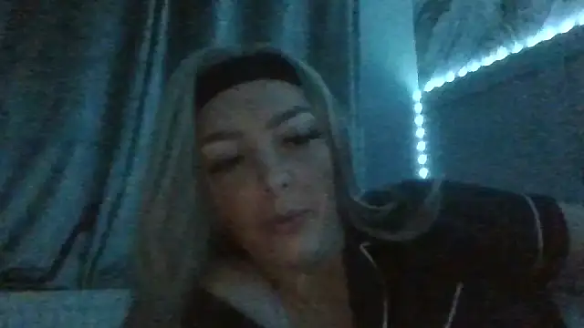 Snapshot of LusciousLailax chatting on 03.03.26 LusciousLailax online show from 03.03.26