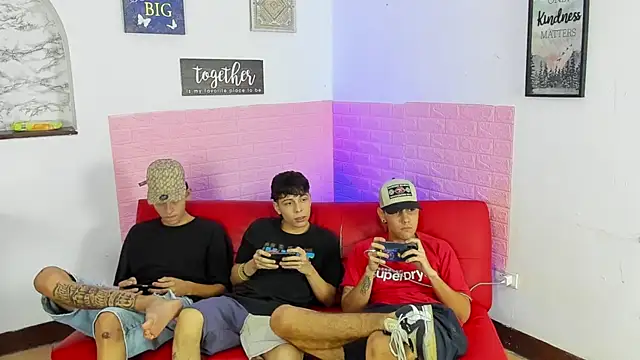 SecretLuna  online show from 03.31.26