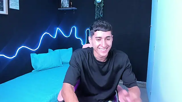 Snapshot of Dark_Valentino_ chatting on 03.04.26 Dark Valentino online show from 03.04.26