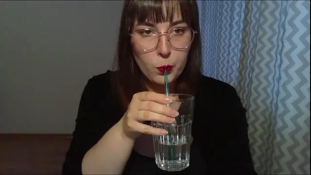 Snapshot of ClaraHard chatting on 06.15.26 ClaraHard online show from 06.15.26
