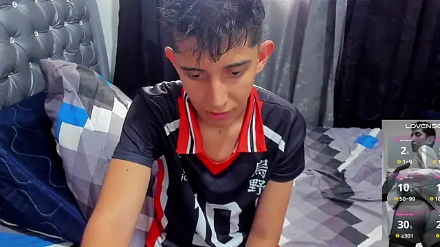 gomitaboy1 online show from 04.11.26